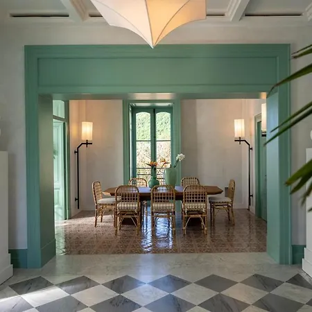 Artemisia Villa