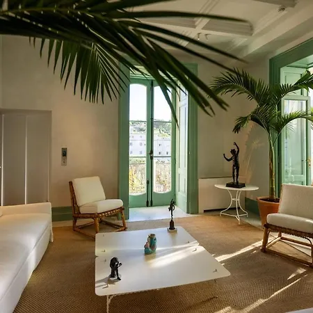 Artemisia Villa