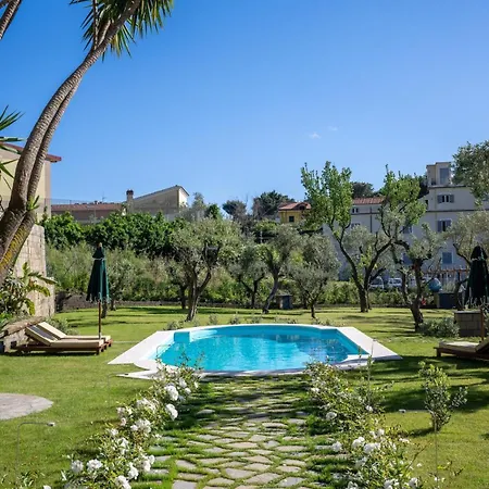 Artemisia Villa *